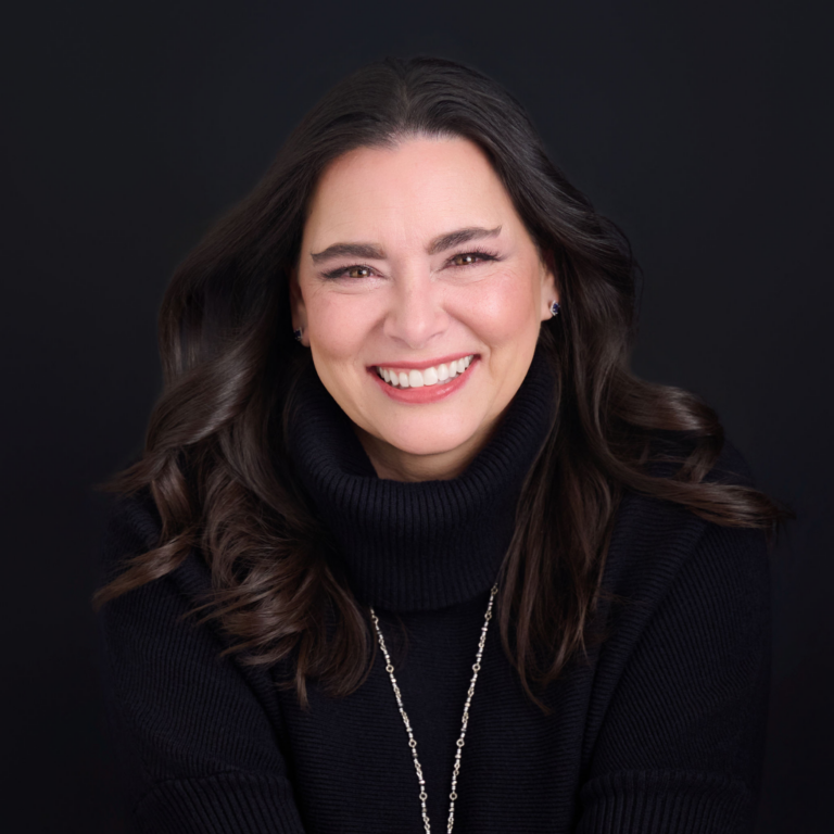 cynthia moon headshot image