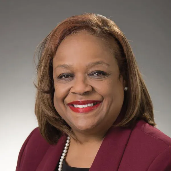 nina hickson headshot image