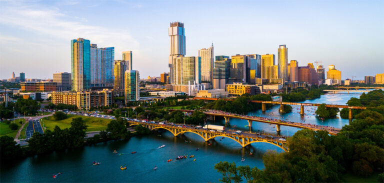 Skyline photo of the city of Austin, TX
